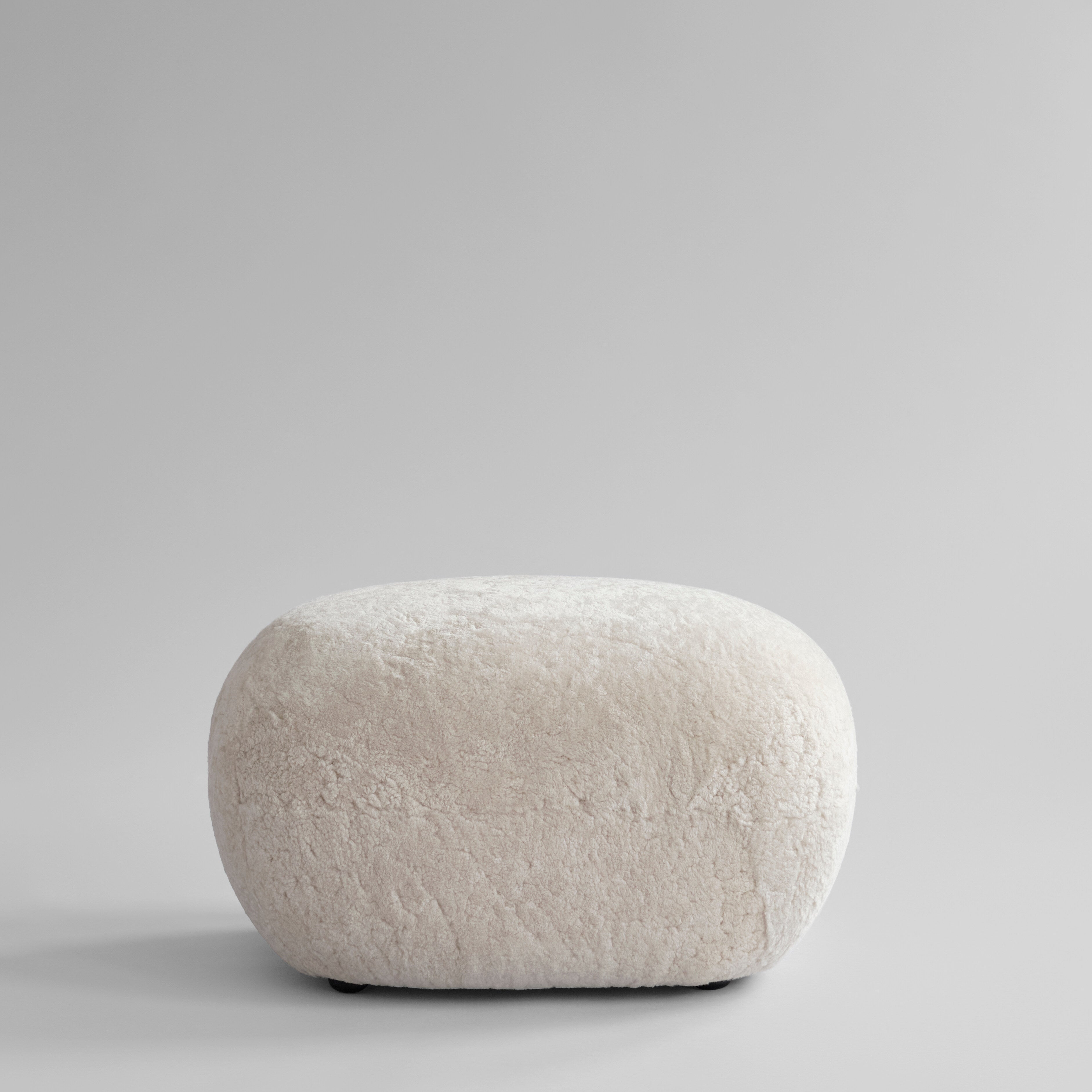 101 Copenhagen - Toe Ottoman - Sheepskin - Ottoman
