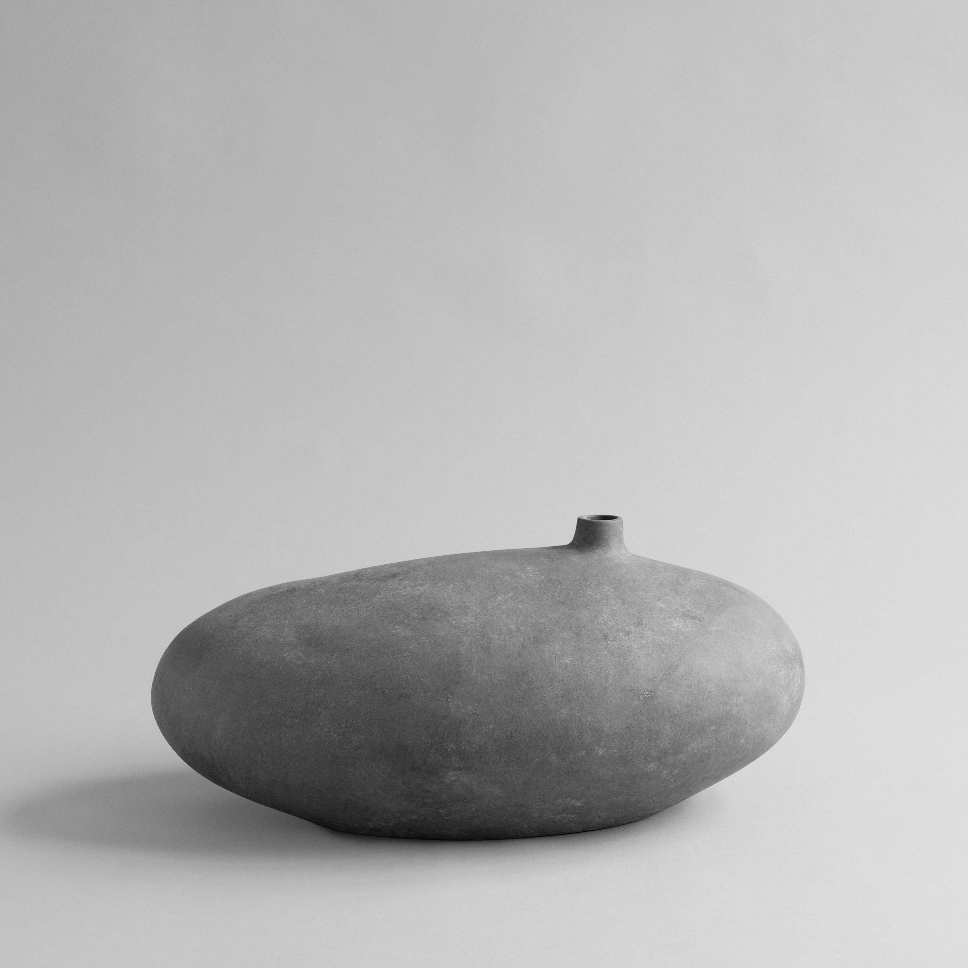 101 Copenhagen - Submarine Vase, Fat - Dark grey - Vase